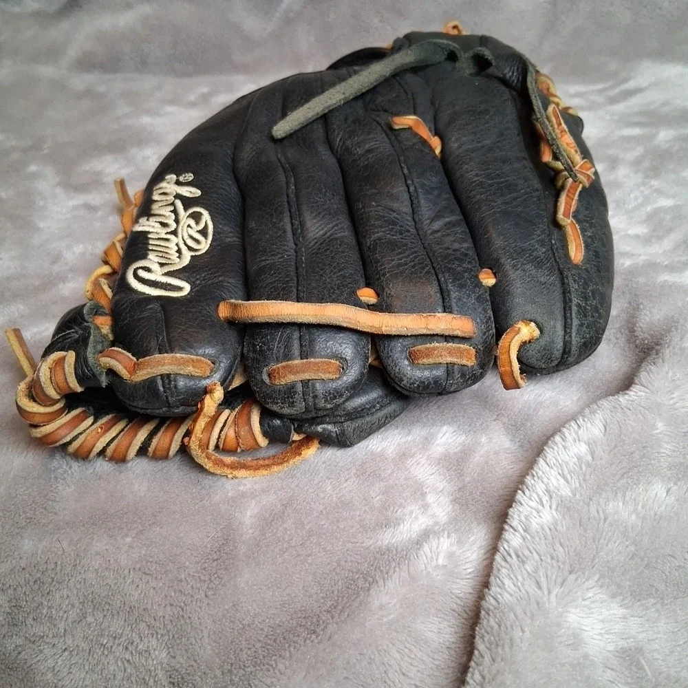 Rawlings PPE1125MTB Baseball‎ Glove 11 1/4 Right Hand Throw Black